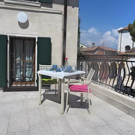 Maison De La Lumiere